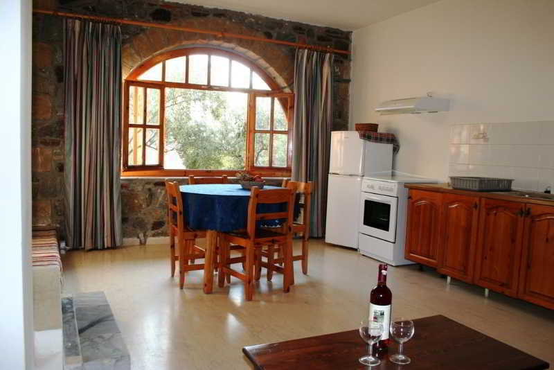 Nikas Rooms & Apartments Stoupa Exterior photo